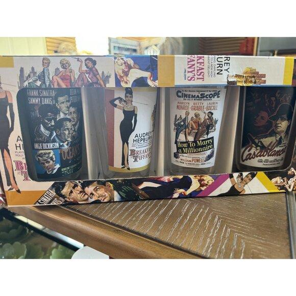 Set Of 4 Rare Movie-Themed Pub Glasses In Original Box Featuring Iconic Films: O - Picture 3 of 16